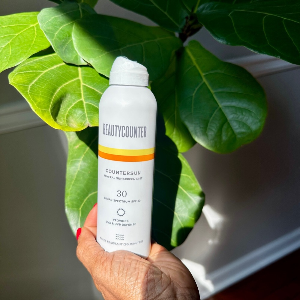 New Beautycounter Countersun Mineral Sunscreen Mist-6oz.